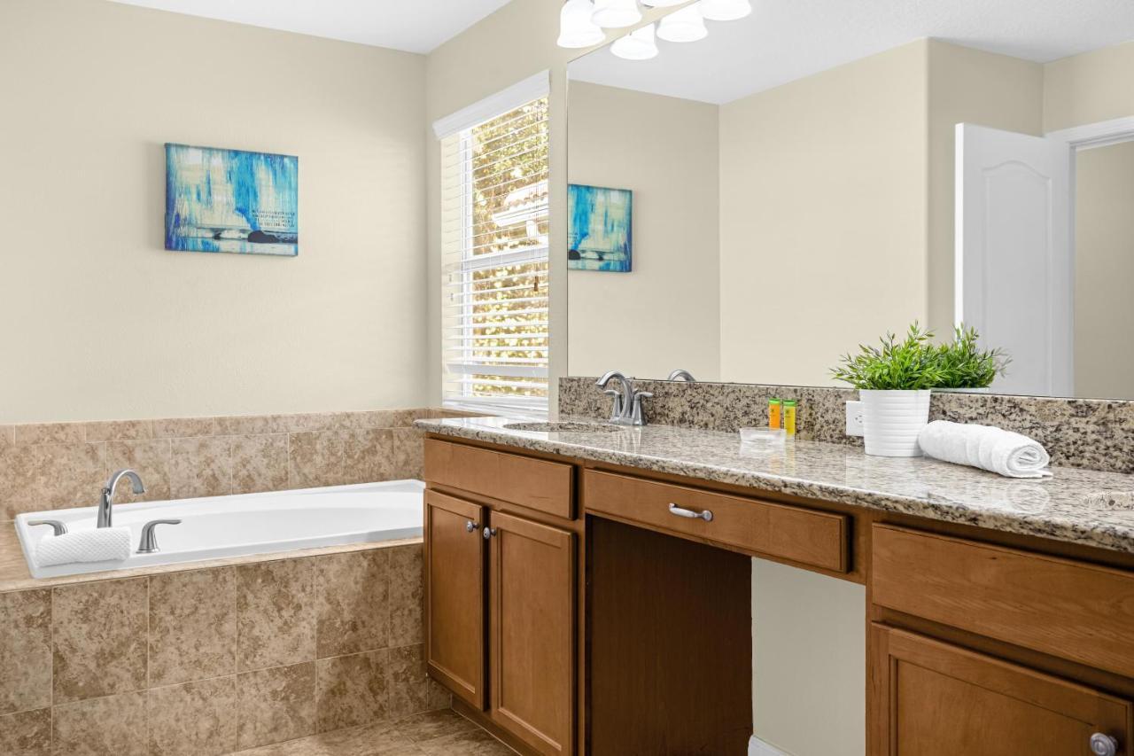 Light Yellow Home Lift Your Mood Near Disney 5Beds Kissimmee Exteriör bild